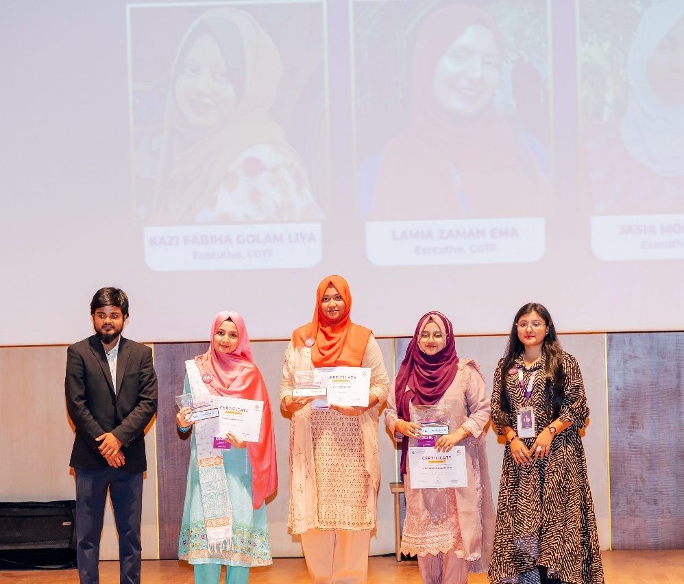Kazi Fabiha Golam Liya receiving recognition with the Glory Girls Tech Fest team